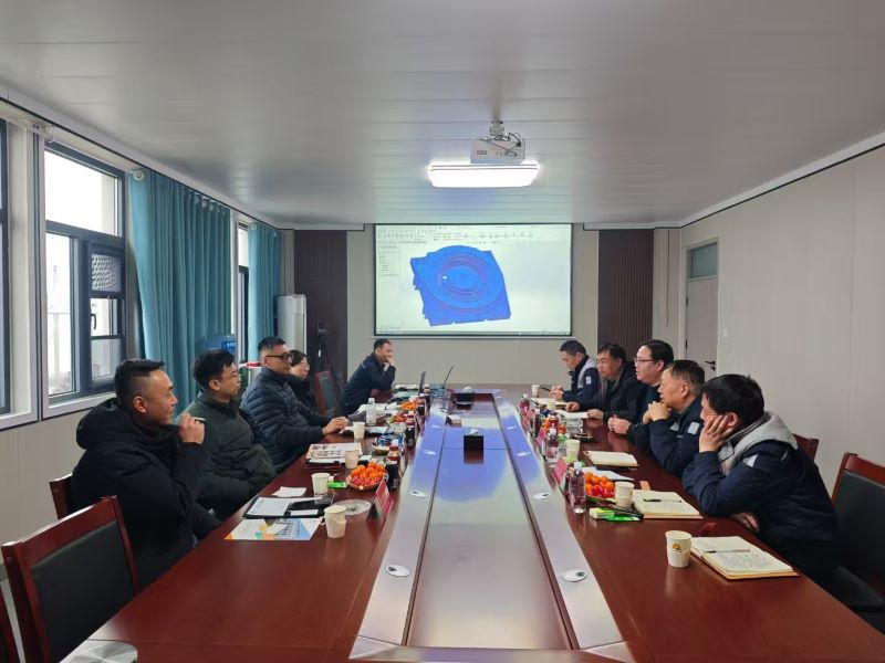 國內高端數控五軸機床企業-科德數控蒞臨金太陽考察交流